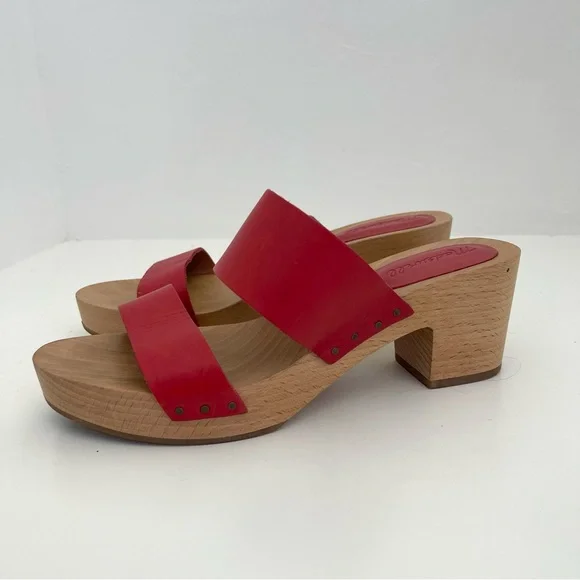Red Leather Women's Sandals - Picture 7 of 13